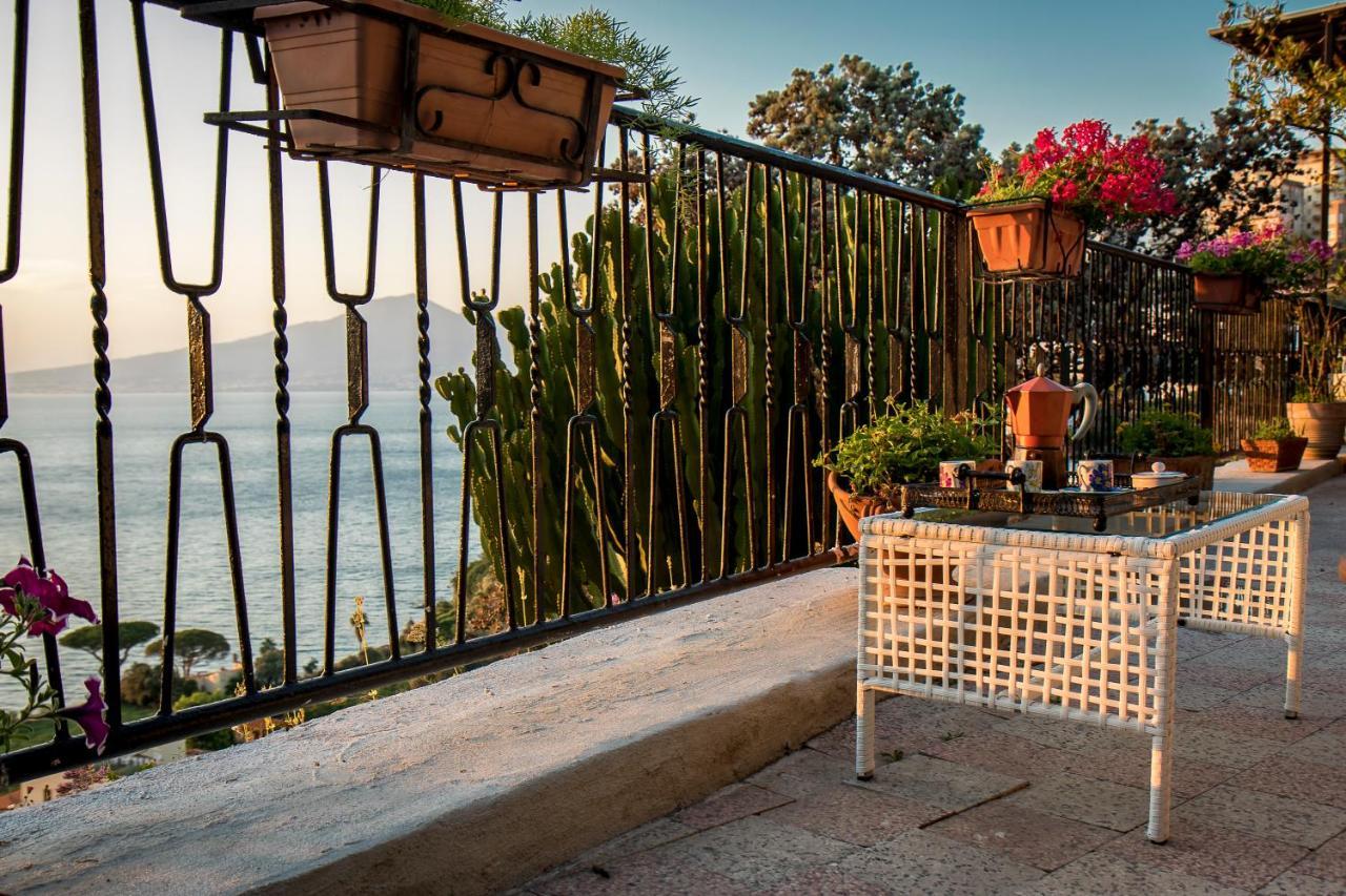 Quietness Bed & Breakfast Vico Equense Bagian luar foto