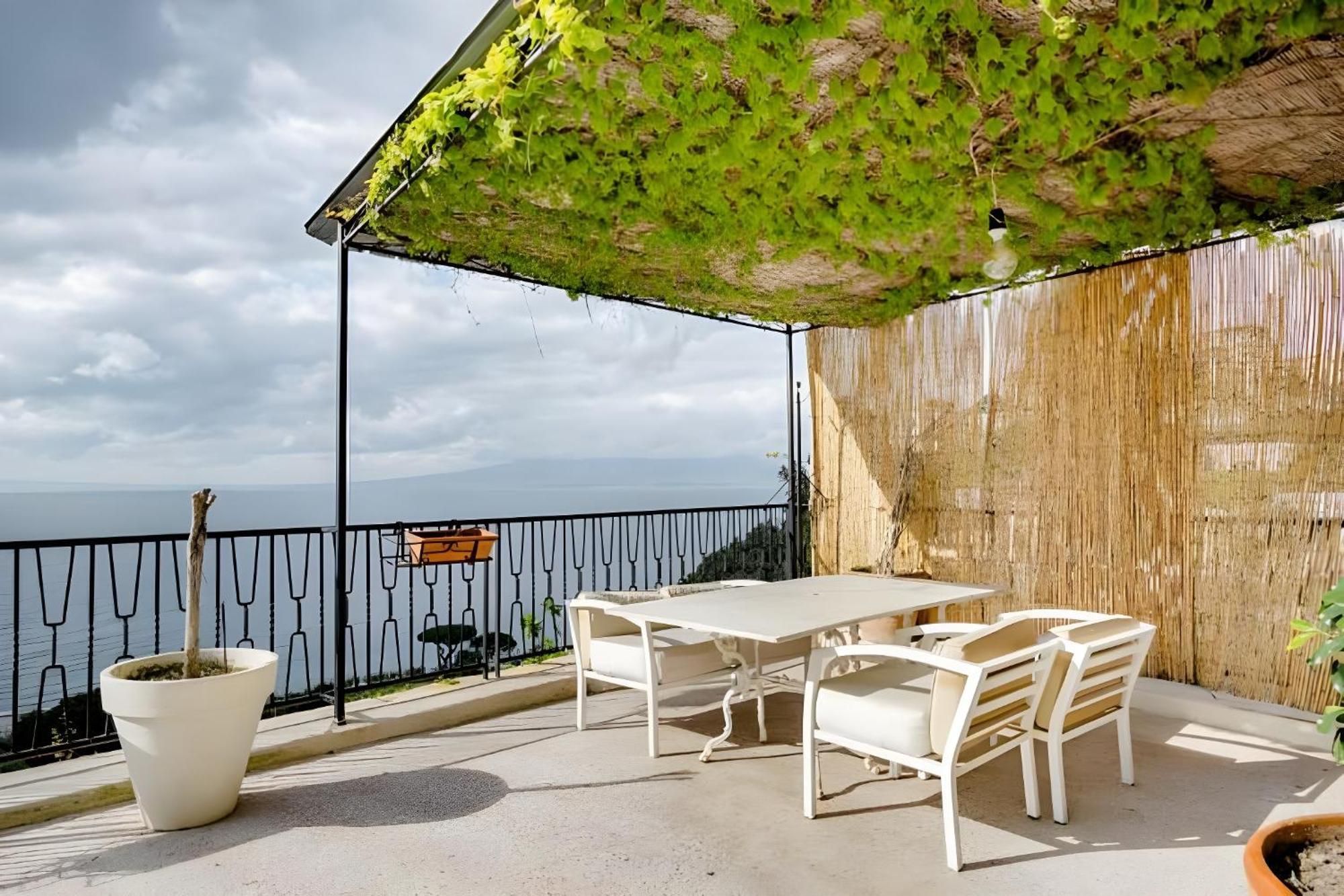 Quietness Bed & Breakfast Vico Equense Bagian luar foto